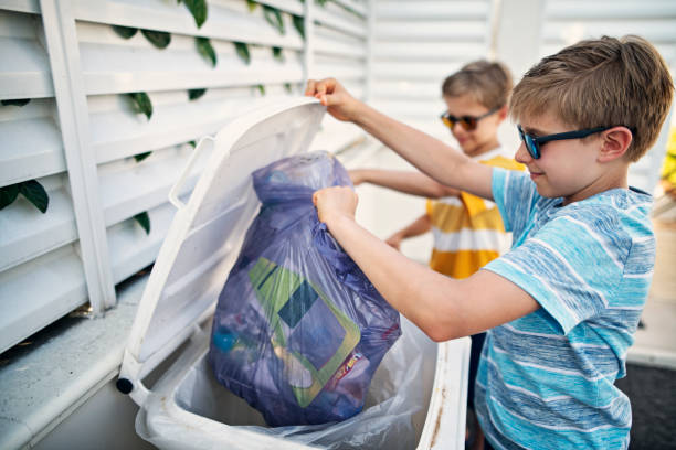 Best Junk Hauling Services  in Rockford, IL
